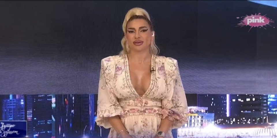 Krupan kadar na Jovanine nove četvorke! Pokazala dude u jutarnjem - Snimatelji zumirali dekolte, gledaoci se tresu