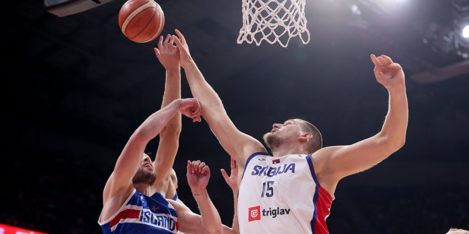 Srbija ubacila preko 50 poena za poluvreme, dominira novi košarkaš Partizana