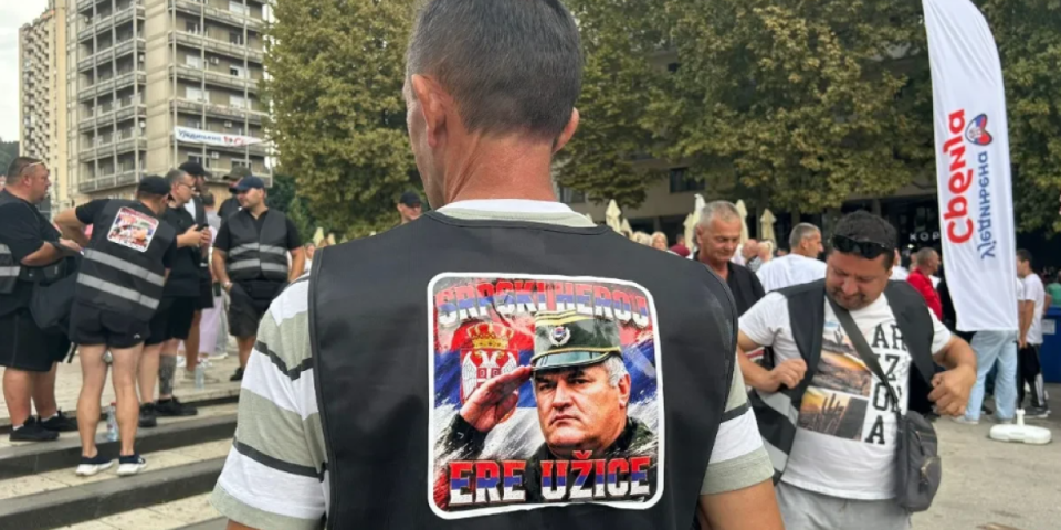 "Nismo imali boljeg predsednika!" Narod u Užicu izašao na ulice, pa sasekao blokadere: Oni su protiv cele Srbije (VIDEO)