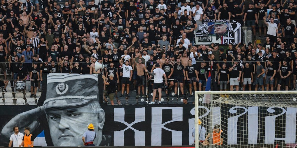 "Generale, hvala": I navijači Partizana odali počast Ratku Mladiću