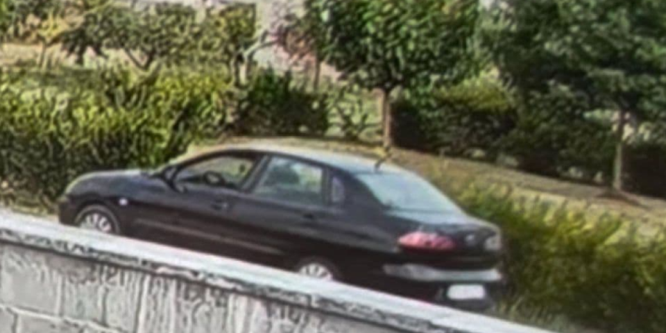 Pronađen automobil kojim je pobegao ubica: Žrtve bile zaposlene u strelištu u Danilovgradu (FOTO)