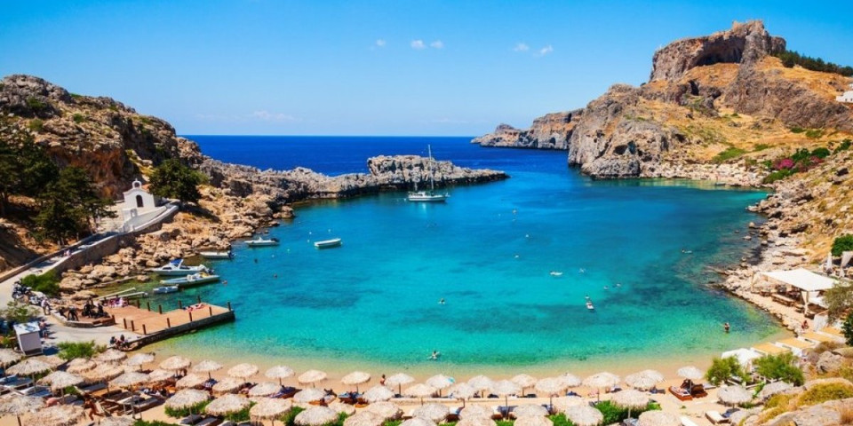 Ovo grčko ostrvo je idealno za odmor u septembru: Evo zašto sve više turista bira baš ovaj mesec za letovanje (FOTO)
