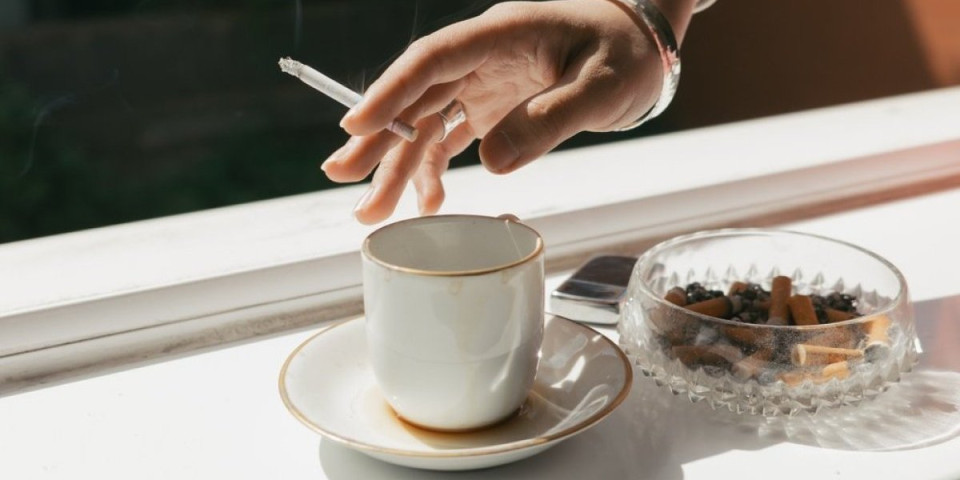 Kardiolog otkrio kada je pravo vreme da ostavite cigarete, a ima dobre vesti i za ljubitelje kafe