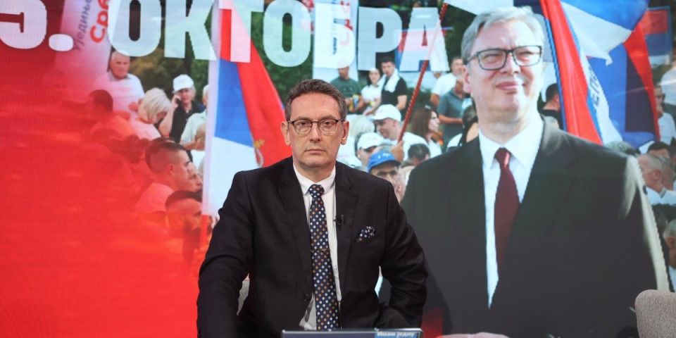 Nebojša Bakarec: Kakva razlika - Dok je Vučić sa narodom u Banatu, Đokić se bahati u Rio de Žaneiru!