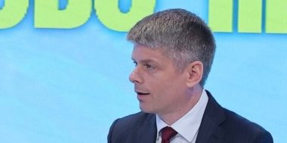 Gujon bez dlake na jeziku: Razotkrio Dragana Đilasa, Mariniku Tepić, Zdravka Ponoša i Gorana Ješića