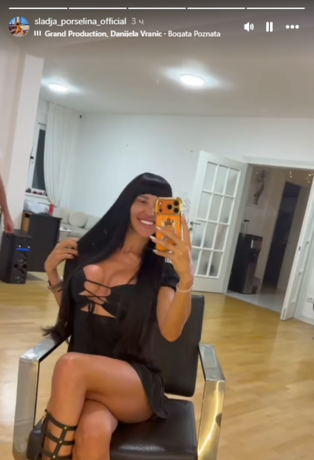 Sevaju dojke! Starleta promenila lični opis, da li je prepoznajete? (FOTO)