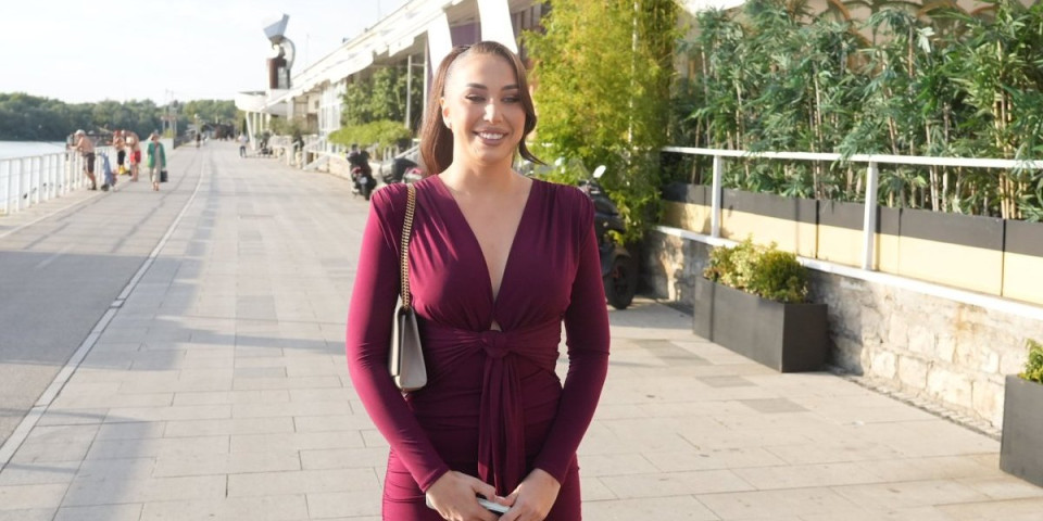 Lepa Magdalena peva na slavlju kod Živojinovića: Otkrila ko je u porodici najgalantniji