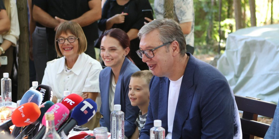 Vučić danas u radnoj poseti Severnobačkom okrugu: Predsednik stigao na Palić u posetu porodici Čupić! (VIDEO/FOTO)