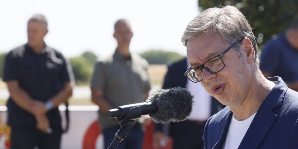 Vučić sa narodom u Zapadnobačkom okrugu: Ovo su ključne poruke (FOTO, VIDEO)