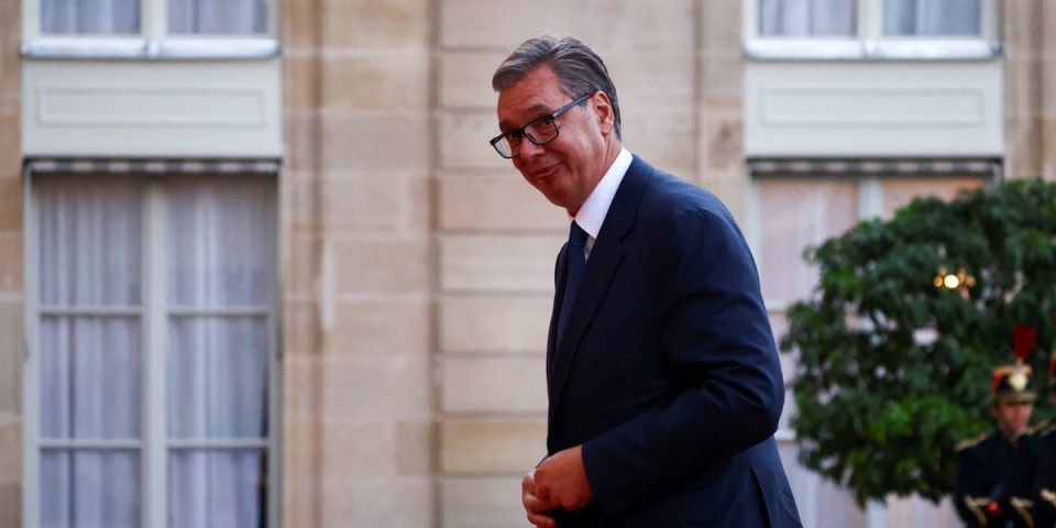 Velike vesti stižu iz Francuske! Vučić sa samita u Parizu poručio: Mogli bismo da imamo male satelite