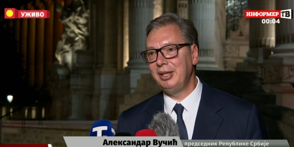 Uživo: Vučić se obraća iz Pariza (FOTO)