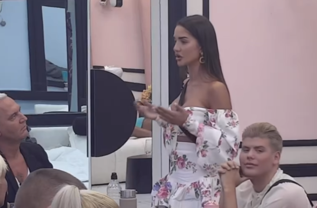 Pljušte prozivke! Sofija oplela po Anđeli Đuričić - Janićijevićeva otkrila od čega živi Gastozova bivša u spoljnom svetu