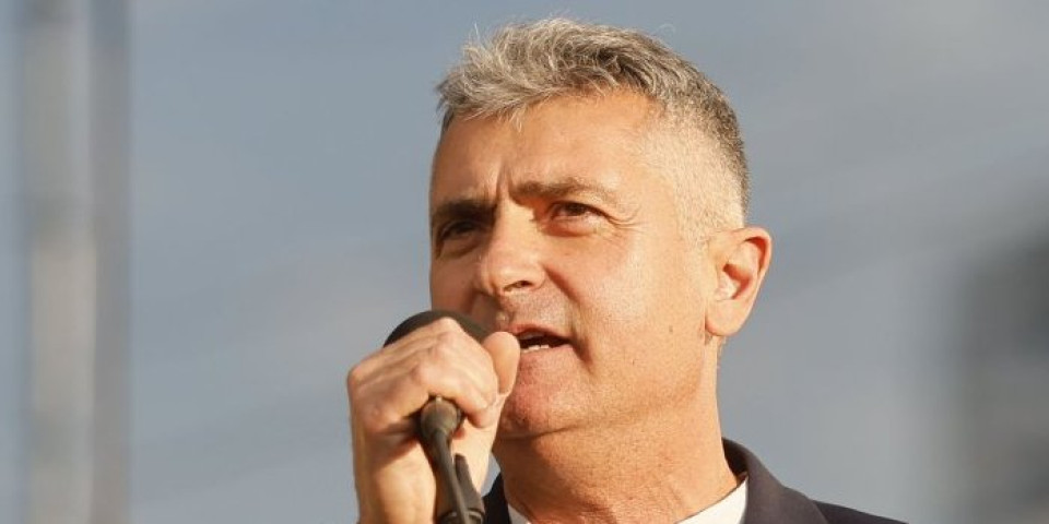 Užas! Došli smo do dokumenta koji otkriva šta je Srdanović radio koleginici na KCV - Njena izjava izaziva jezu, dokaz crno na belo (FOTO)
