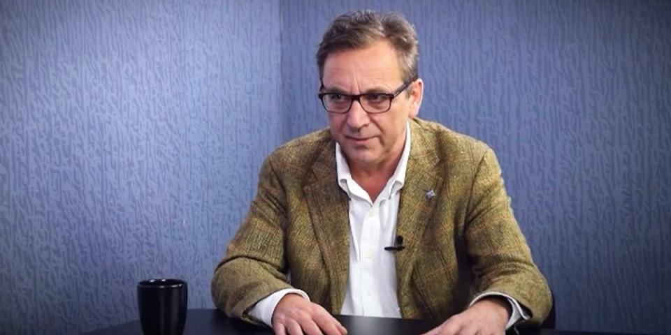 Pravo lice Tihomira Stanića: Mentor blokaderske liste, a dok traju protesti tajno moli vlast za posao (VIDEO)