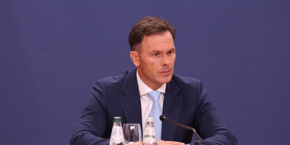 Za jednokratnu pomoć od 6.000 prijavilo se 1.650.000 građana! Mali o udarnim temama