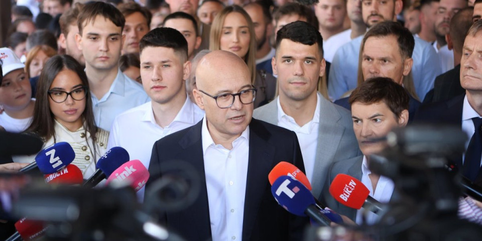 "Kako će oni da vode državu?!" Vučević otvoreno: Velika mačka u džaku, varaju narod (VIDEO)