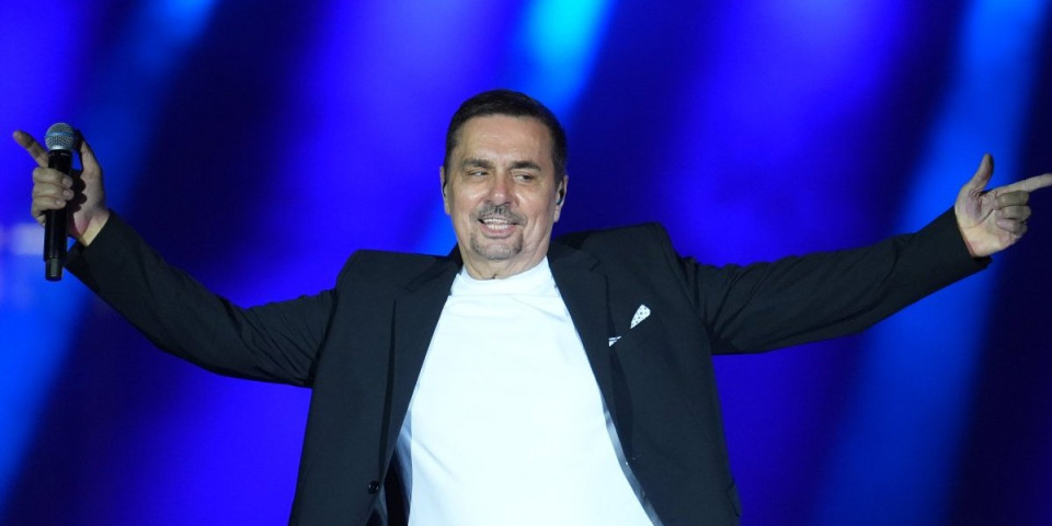 Noć za pamćenje: Publika u transu, Keba na visini zadatka! Evo kojom pesmom je otvorio koncert