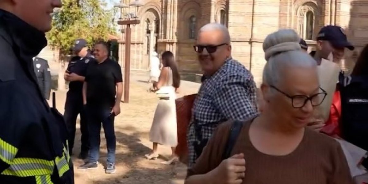 Veridba Nikole Jovanovića i Aleksandre Milenković ispred Lazarice