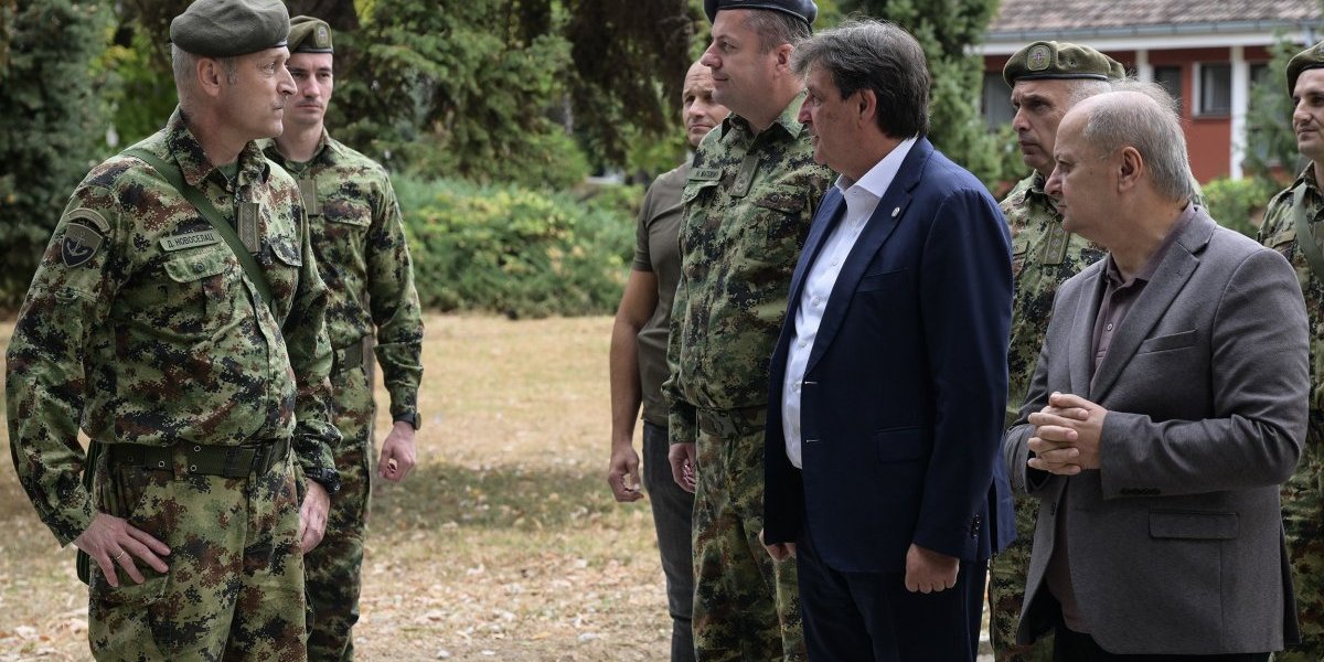 Bratislav Gašić obišao rekonstruisani objekat vojske u Šapcu