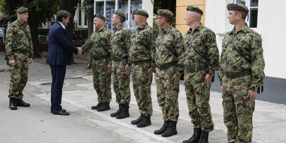 Spremna kasarna za služenje vojnog roka! Pogledajte gde će boraviti naši vojnici (FOTO)