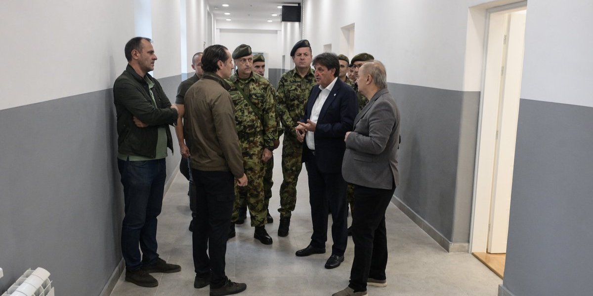 Bratislav Gašić obišao rekonstruisani objekat vojske u Šapcu