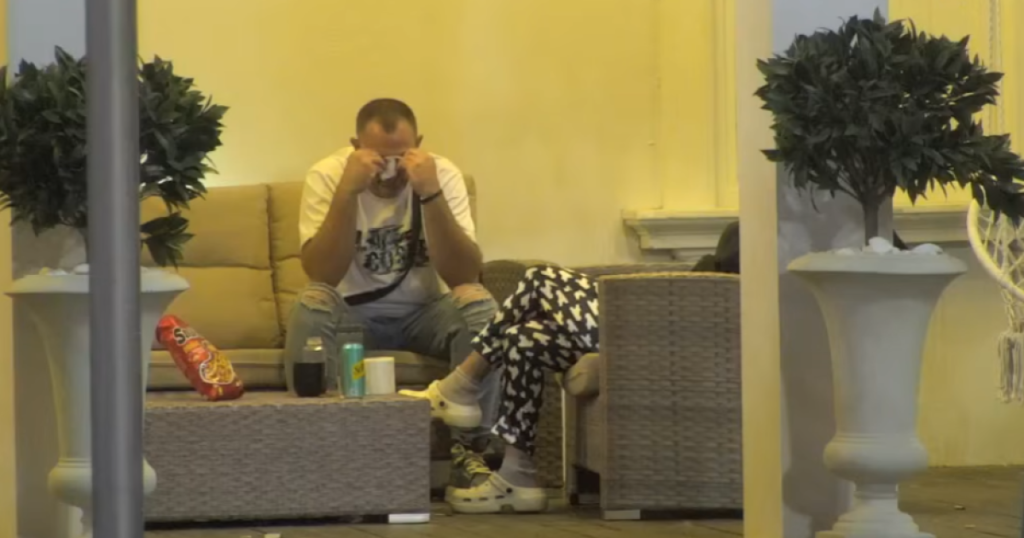 "Mama, trpeo sam posledice": Stojin sin grca u suzama: Obratio se pevačici pred celom Srbijom (VIDEO)