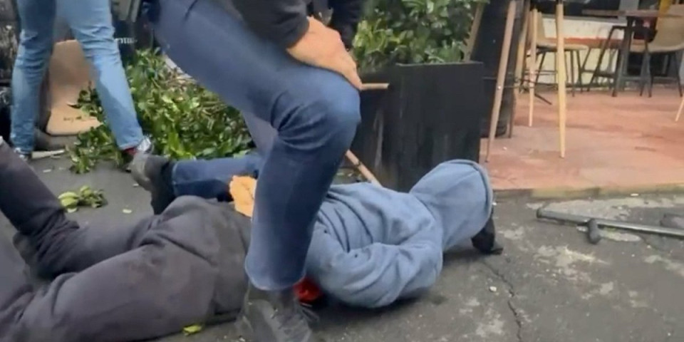 Pretres stana u Ćupriji otkrio tajno skladište: Policija našla amfetamin, vagicu i sumnjive tablete