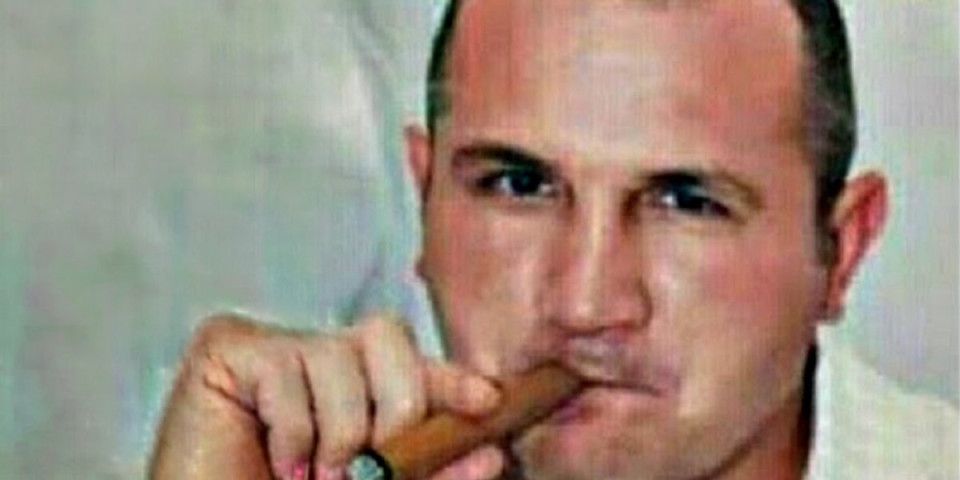 Blokaderi nastavljaju da sprovode nasilje nad ženama! Nasilnik Predrag Belić fizički napao predsednicu SNS Alibunar