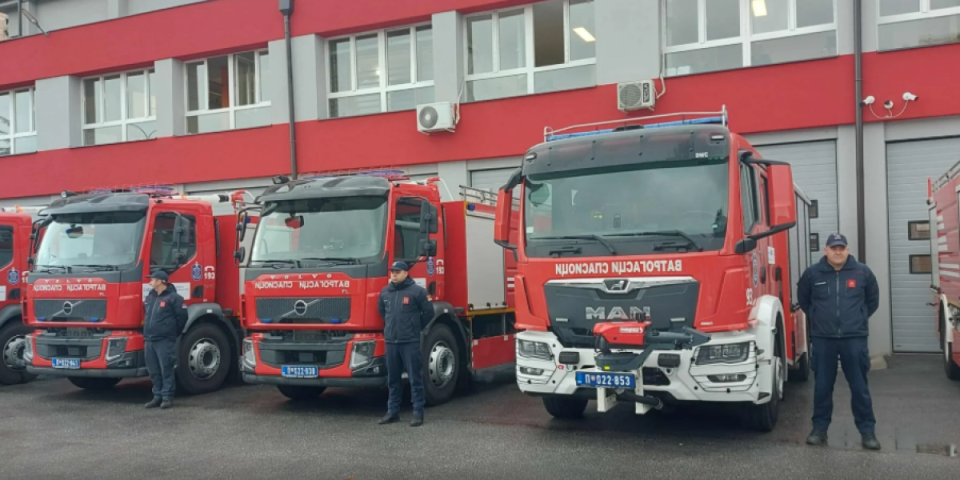 Druženje sa junacima: Niški vatrogasci zovu u goste