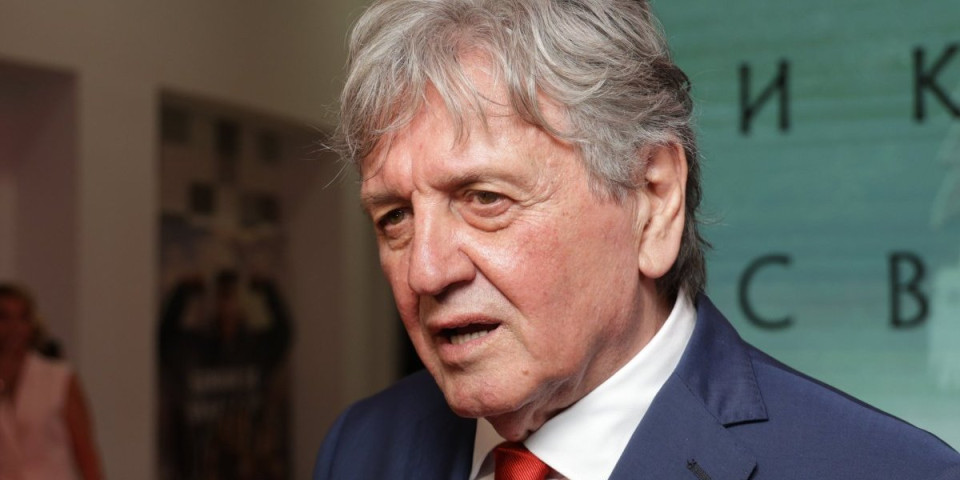 "Amerikanci snimaju priče o lopovima, a mi ne možemo o stradanju srpskog naroda": Radoš Bajić besan jer nemamo film o srpskoj golgoti