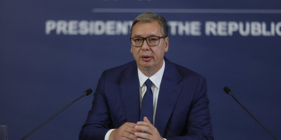 Kome je smetalo Vučićevo obraćanje?! Veskov ukazala na šokantan detalj: Dok je Tramp bio u zgradi, smetnji nije bilo! (VIDEO)