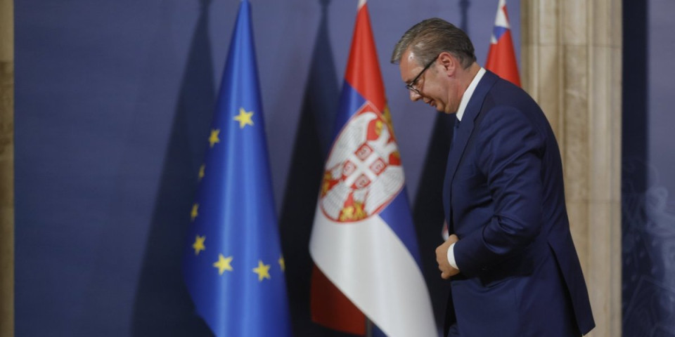 UDARNO! Vučić progovorio o ostavci: Ne želim nikakvu korist, neka građani odluče