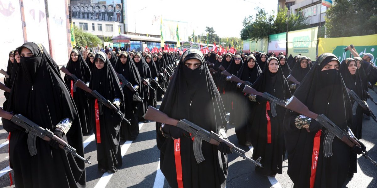 Iran Žene vojnici