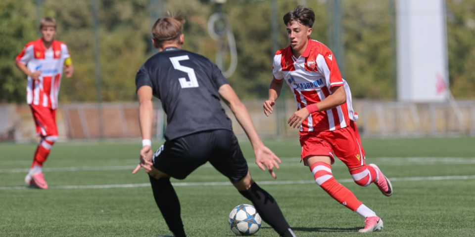 Nula u večitom derbiju: Partizan zaustavio Crvenu zvezdu!