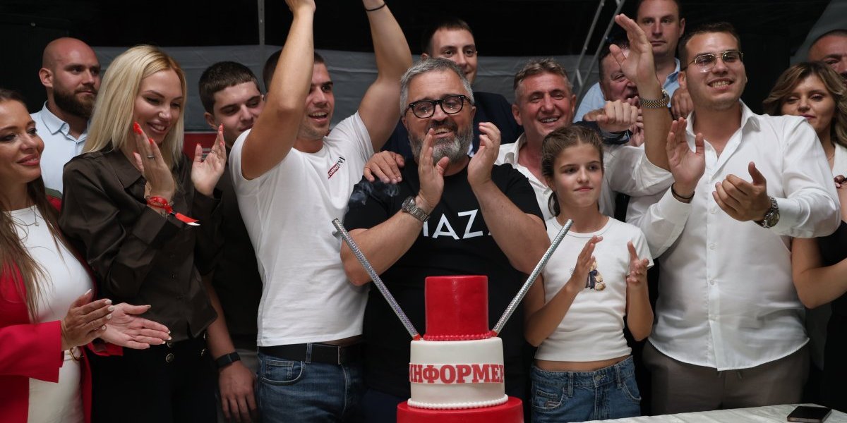 Torta na Informerovom velikom narodnom veselju u Kosjeriću