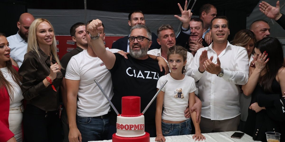 Torta na Informerovom velikom narodnom veselju u Kosjeriću