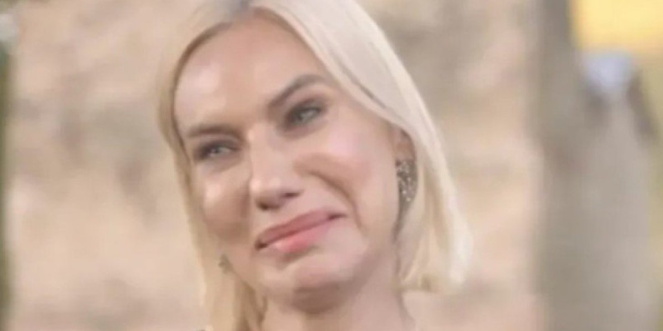 Zaplakala u sred emisije! Ova porodica je slomila voditeljku koja nije mogla više da izdrži