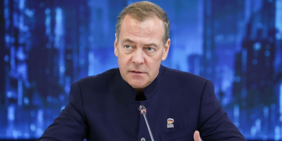 (VIDEO) Medvedev se oglasio iz Teherana! Od Zelenskog zavisi sve u ovom trenutku: Ovo će biti kraj, subina sveta je u pitanju