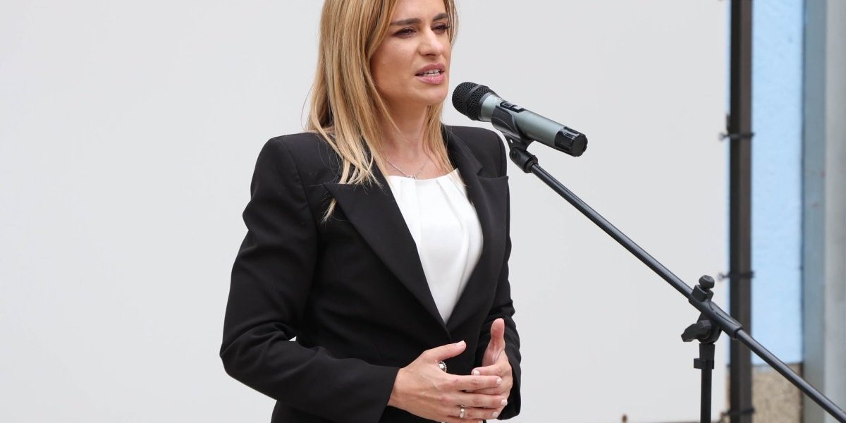 Milica Đurđević Stamenkovski u Bosilegradu uručila  boračke spomenice