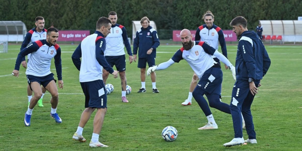 Paunović prelomio! Ovo je konačnih 11 za Grčku - Tadić komanduje, Interov biser kreće od starta!