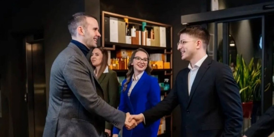 Raskrinkana blokaderska prevara! Milovi kadrovi i Spajićevi političari direktno diriguju blokaderskom listom i udaraju na Srbiju (FOTO)
