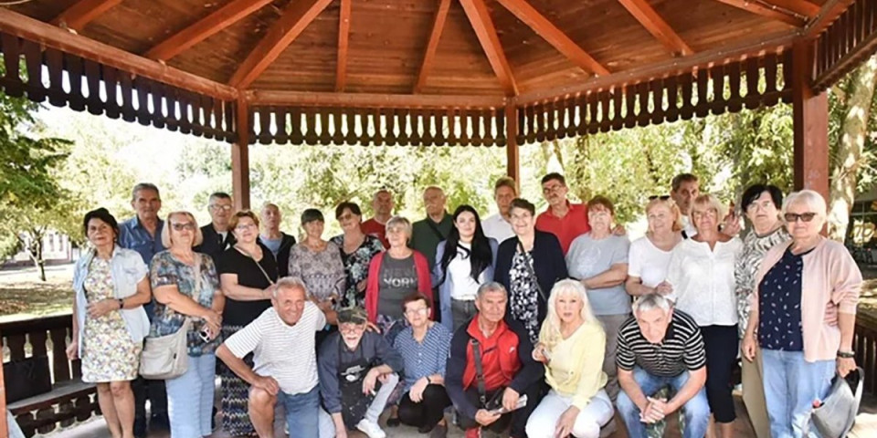 Likovnom kolonijom Saveza invalida rada Vojvodine u Baču obeleženi Dani evropske baštine: Učestvovalo čak 20 slikara