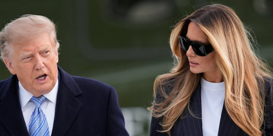 Melanija Tramp hipnotisala sve oko sebe: Dubokim šlicom i visokom petom privukla sve poglede (FOTO)