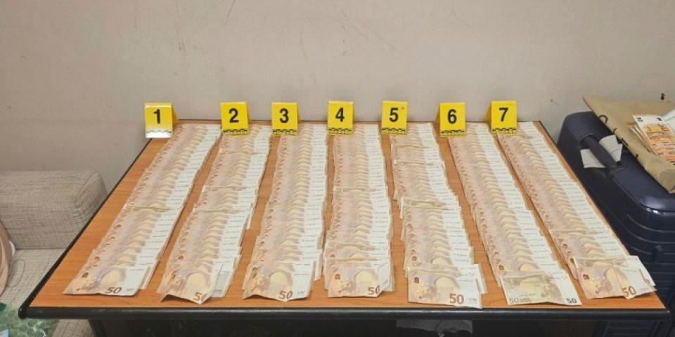 Šok na aerodromu Tivat! Carnici otvorili 19 kofera dvojice Rusa, a od prizora su zanemeli