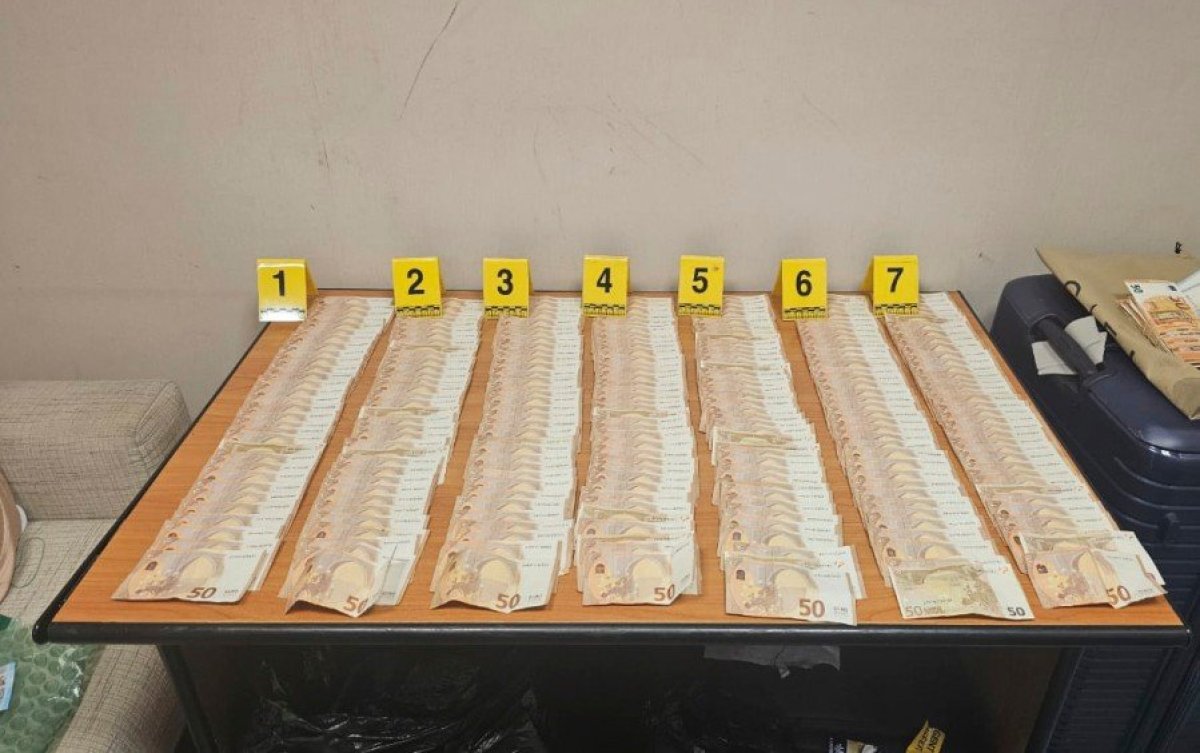 Šok na aerodromu Tivat! Carnici otvorili 19 kofera dvojice Rusa, a od prizora su zanemeli