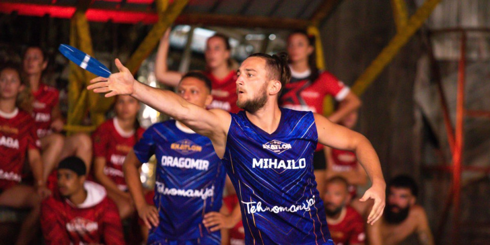 Preti mu eliminacija! Mihailo nakon prelaska u Plavi tim potpuno izgubio kompas (VIDEO)