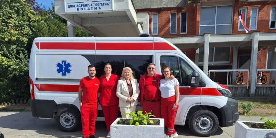 Bogatić dobio novo sanitetsko vozilo - Lončar: "Pokretna bolnica koja spasava živote"