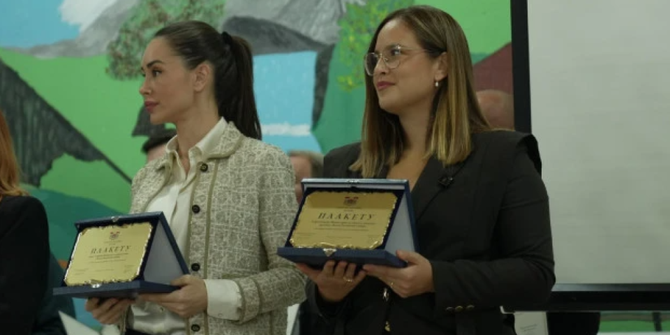 Veliko priznanje za Pavkov! Žagubica uručila plaketu za ogromna ulaganja i podršku istoku Srbije (FOTO)