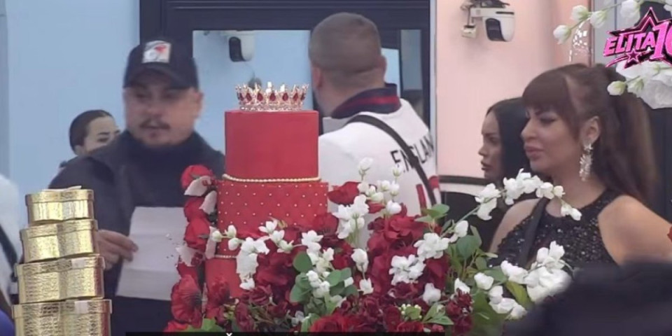 Miljana Kulić u suzama zbog Željkove čestitke! Proslavlja rođendan sa tortama na 8 spratova - Marija joj se obratila oštrim rečima (FOTO)