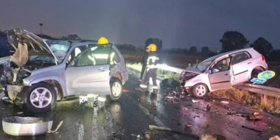 Poginulo dete imalo samo godinu dana! Beba izdahnula u bolnici, baka na licu mesta: Novi detalji nesreće kod Bujanovca (FOTO)
